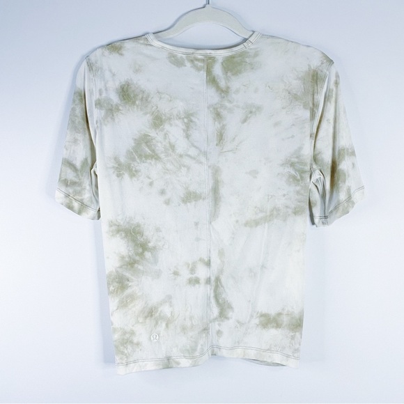 Lululemon - Twist Front Tee - Picture 4 of 5